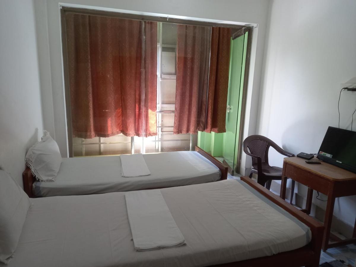 Parisha Residency- Temple Side Hotel チダンバラム エクステリア 写真
