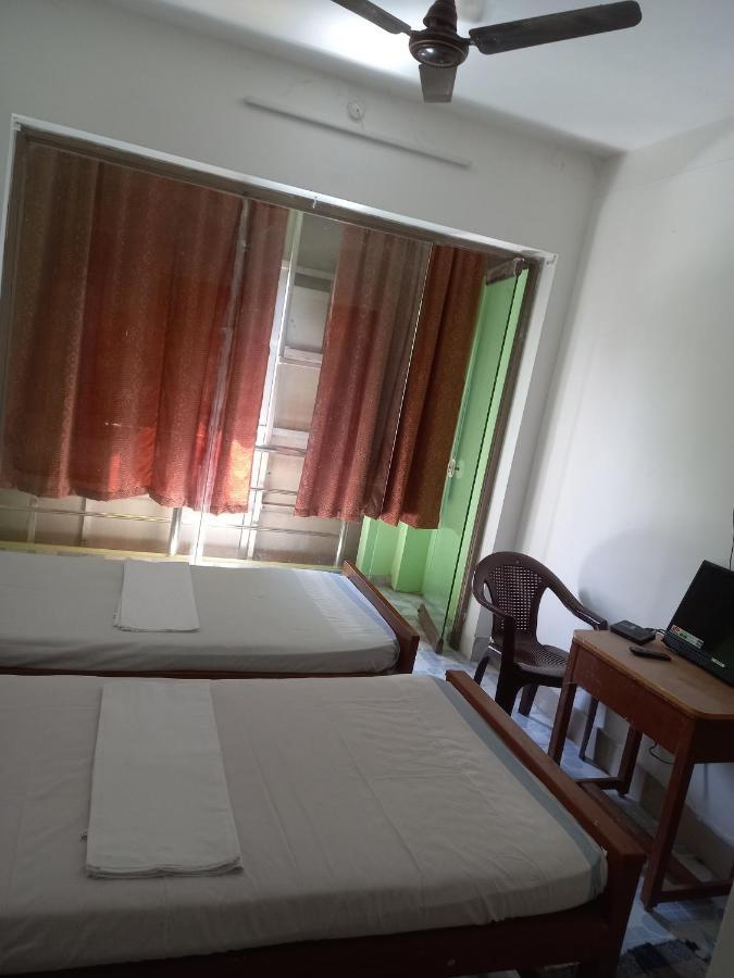 Parisha Residency- Temple Side Hotel チダンバラム エクステリア 写真